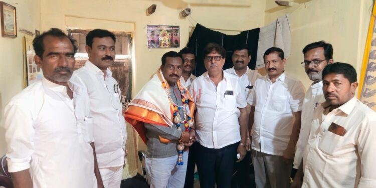 ಡಾ॥ ಶರಣಯ್ಯ ಒಡೆಯರ್ ಗೆ ಸನ್ಮಾನ.