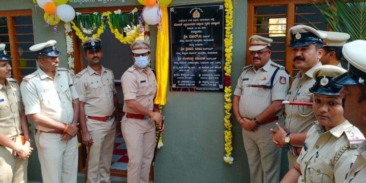 ಡಿವೈಎಸ್ಪಿ ಕಚೇರಿಯಲ್ಲಿ ಎಸ್.ಪಿ.ಯವರಿಂದ ಗ್ರಂಥಾಲಯ ಉದ್ಘಾಟನೆ.