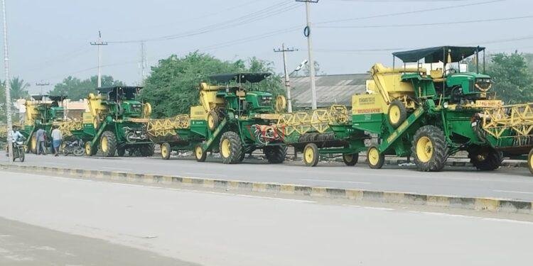 ರೈತರ ಜೀವ ಹಿಂಡುತ್ತಿರುವ ಭತ್ತ ಯಂತ್ರ: