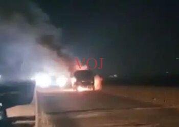 ಬ್ಯಾಟರಿ ಚಾರ್ಜ್ ಸರ್ಕ್ಯೂಟ್ ಕೃಷ್ಣ ಸೇತುವೆ ಮೇಲೆ ಹೊತ್ತಿ ಉರಿದ ಮಿನಿ ಟ್ರ್ಯಾಕ್ಟರ್