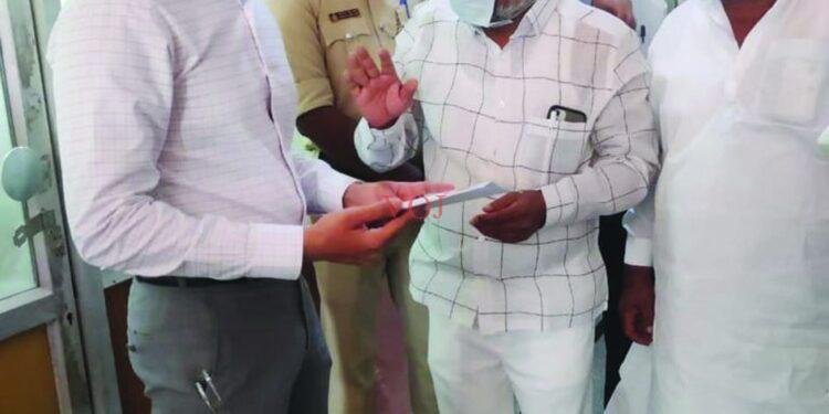 ಡಾ.ಬಿ.ಆರ್.ಅಂಬೇಡ್ಕರ್ ನಿಗಮ : ಪ್ರಭಾರಿ ವ್ಯವಸ್ಥಾಪಕ ಲೂಟಿ ತನಿಖೆಗೆ ಆಗ್ರಹ