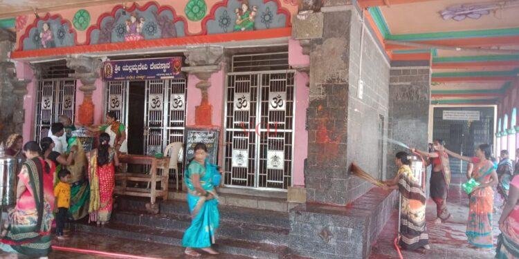 ಧಾರ್ಮಿಕ ಶ್ರದ್ಧಾ ಕೇಂದ್ರಗಳಲ್ಲಿ ಸ್ವಚ್ಚತಾ ಕಾರ್ಯ: