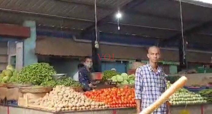 ಬೀದಿ ಬದಿ ವ್ಯಾಪಾರಿಗಳ ಸಂಕಷ್ಟ ಕೆಳುವರು ಯಾರು?..