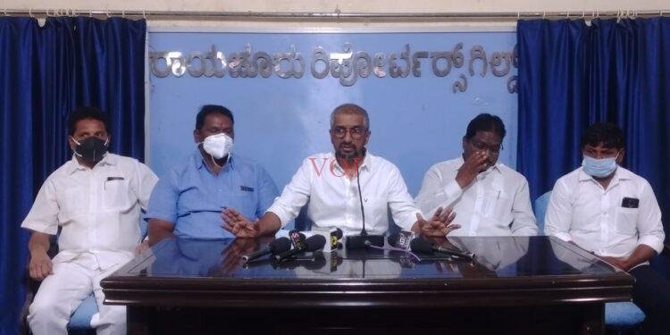 ತಾಂಡವಾಡುತ್ತಿರುವ ಭ್ರಷ್ಟಾಚಾರ : ಹೇಗೆ ದುಡ್ಡು ಮಾಡಬೇಕೆನ್ನುತ್ತಾರೆ ಅಧಿಕಾರಿಗಳು: