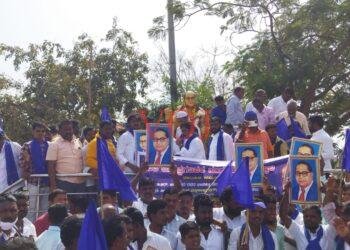 ಅಂಬೇಡ್ಕರ್ ಭಾವಚಿತ್ರಕ್ಕೆ ಅಪಮಾನ ಆರೋಪ: ನ್ಯಾಯಾಧೀಶರ ವಿರುದ್ಧ ದಲಿತ ಸಂಘಟನೆಗಳಿಂದ ಪ್ರತಿಭಟನೆ: