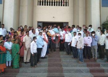 ತಹಶೀಲ್ದಾರರ ಮೇಲೆ ಹಲ್ಲೆ ಖಂಡನೀಯ: