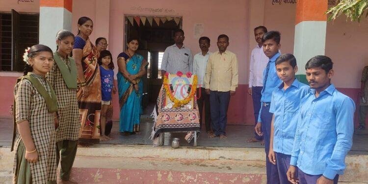 ಸರಕಾರಿ ಪ್ರೌಢ ಶಾಲೆಯಲ್ಲಿ ಸಂತ ಸೇವಾಲಾಲರ ಜಯಂತಿ ಆಚರಣೆ: