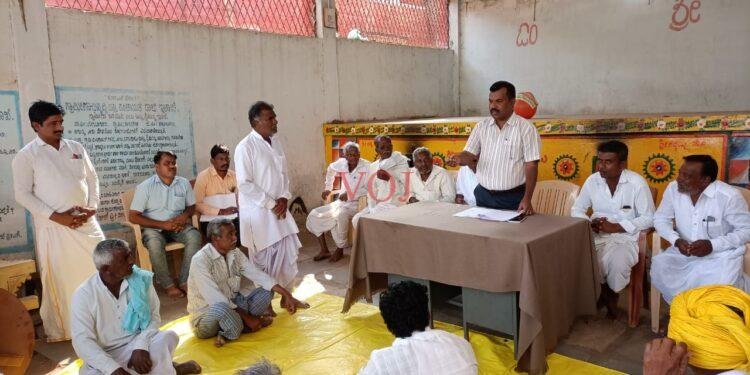 ಈಚನಾಳ ಗ್ರಾಮದಲ್ಲಿ ಗ್ರಾಮಸಭೆ ನಡೆಸಿದ ತಹಶೀಲ್ದಾರ ಬಲರಾಮ ಕಟ್ಟಿಮನಿ: