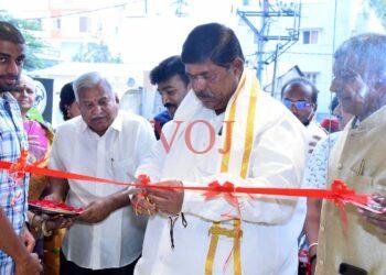 ಕೆಂಗೇರಿ ಉಪನಗರದಲ್ಲಿ ಪ್ರಸಿದ್ದ ಅರುಣಾ ಸಿಲ್ಕ್ ನೂತನ ಶೋರೂಮ್..