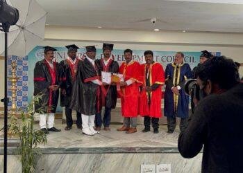 ಗೌರವ ಡಾಕ್ಟರೇಟ್ ಪ್ರಶಸ್ತಿ ಸ್ವೀಕರಿಸಿದ ಮಾಜಿ ಶಾಸಕ ವಜ್ಜಲ್: