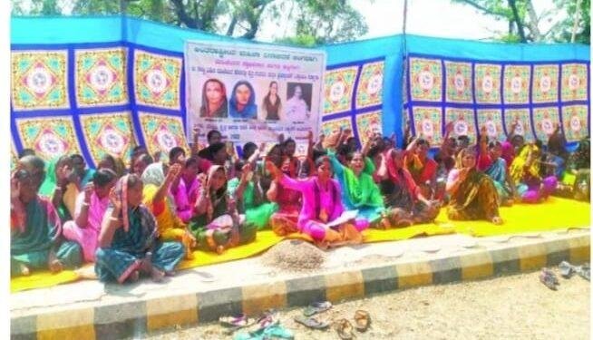 ವಿಶೇಷ ಮಹಿಳೆಯರ ಪುತ್ಥಳಿ ನಿರ್ಮಿಸಲು ಒತ್ತಾಯ: