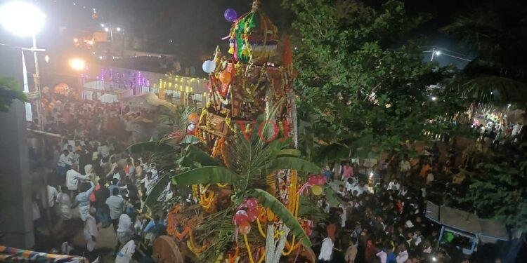 ಅದ್ದೂರಿಯಾಗಿ ಜರುಗಿದ ಈಚನಾಳ ಗದ್ದೆಮ್ಮ ದೇವಿ ರಥೋತ್ಸವ: