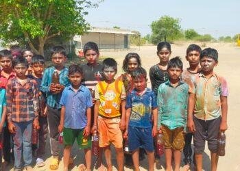 ರಂಗಪಂಚಮಿ ಹಬ್ಬದಲ್ಲಿ ರಂಗಾದ ವಿದ್ಯಾರ್ಥಿಗಳು: