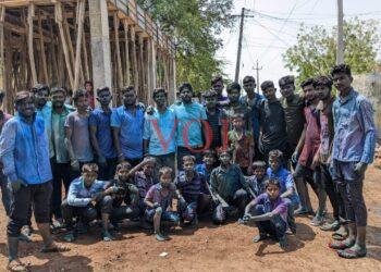 ಸಂಭ್ರಮದಿಂದ ಹೋಳಿ ಹಬ್ಬ ಆಚರಿಸಿದ ಯುವಕರು: