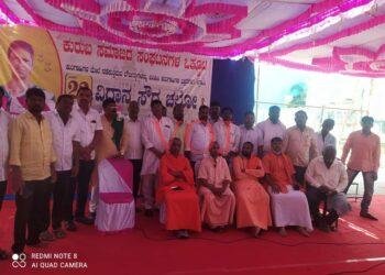 ಪ್ರತಿ ವರ್ಷ ಹೆಚ್ಚಿನ ಸಂಖ್ಯೆಯಲ್ಲಿ ಕರಿಗಾಯಿಗಳನ್ನು ಸೇರಿಸಿ ಸಮಸ್ಯೆಗಳನ್ನು ಸರ್ಕಾರದ ಗಮನಕ್ಕೆ ತರೋಣ-ಸಿದ್ದರಾಮನಂದಪುರಿ ಶ್ರೀಗಳು: