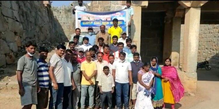 ಐತಿಹಾಸಿಕ ಮುದಗಲ್ ಕೋಟೆ ಸ್ವಚ್ಛತೆಗೊಳಿಸಿದ ಸ್ನೇಹಿತರ ಬಳಗ.