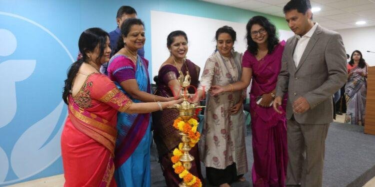 ಪ್ರತಿ ಮಹಿಳೆಯರಲ್ಲೂ ಸಾಮರ್ಥ್ಯವಿದೆ, ಅದನ್ನು ಸಮರ್ಥವಾಗಿ ಬಳಸಿಕೊಳ್ಳಬೇಕು : ಐಶ್ವರ್ಯ ಅನಂತಕುಮಾರ್ – ಟ್ರಸ್ಟ್‌ ವೆಲ್‌ ಆಸ್ಪತ್ರೆಯಲ್ಲ ಮಹಿಳೆಯರು ಮತ್ತು ಮಕ್ಕಳ ವಿಭಾಗ ಉದ್ಘಾಟನೆ.