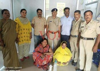 ಇಂಡಿ ಪಟ್ಟಣದ ತೋಟದ ಮನೆಯಲ್ಲಿ ಕಳ್ಳಭಟ್ಟಿ ಸರಾಯಿ ವಶ.