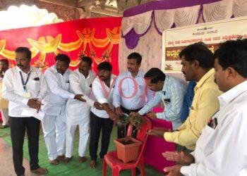 ನಿಂಬೆ ನಾಡಿನ ಮಿರಗಿ ಗ್ರಾಮದಲ್ಲಿ ಜಿಲ್ಲಾಧಿಕಾರಿಗಳ ನಡೆ ಹಳ್ಳಿಯ ಕಡೆ ಚಾಲನೆ : ರಾಮಚಂದ್ರ ಗಡಾದೆ, ಉಪ ವಿಭಾಗ ಅಧಿಕಾರಿ.