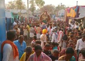 ದೇವರಗಡ್ಡಿಯ ಗದ್ದೆಮ್ಮ ದೇವಿ ಯನ್ನು ಅದ್ದೂರಿಯಾಗಿ ಬಿಳ್ಕೊಟ್ಟ ಈಚನಾಳ ಜನತೆ: