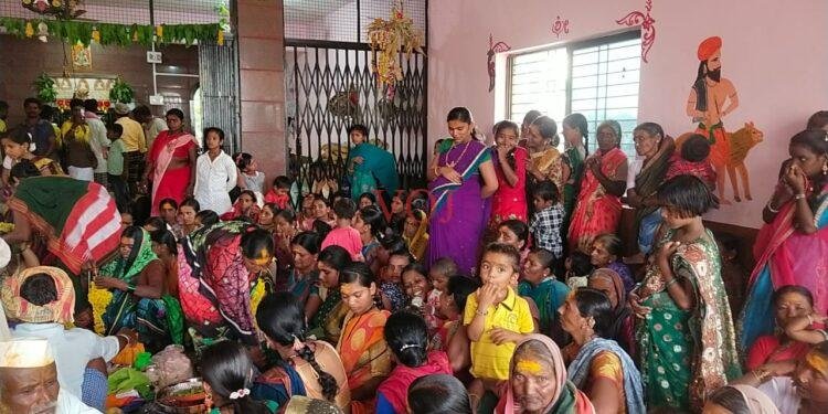 ಕವಲಗಿಯಲ್ಲಿ ಬೀರಲಿಂಗೇಶ್ವರ ತೊಟ್ಟಿಲೋತ್ಸವ: