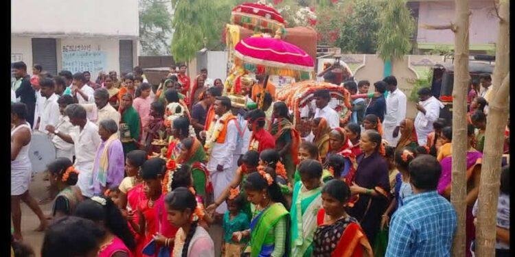 ಅದ್ದೂರಿಯಾಗಿ ಜರುಗಿದ ನಾಗಲಿಂಗೇಶ್ವರ ಜಾತ್ರೆ: