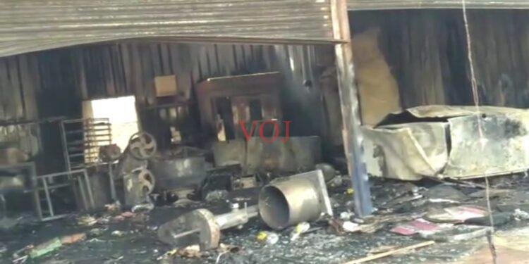 ಶಾರ್ಟ್ ಸರ್ಕ್ಯೂಟ್ ಗೆ ಬೇಕರಿ ಸುಟ್ಟು ಭಸ್ಮ: