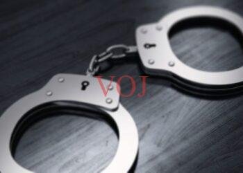 ಎರಡು ಗಂಪುಗಳ ಮಧ್ಯೆ ಗಲಾಟೆ; ಪೆಟ್ರೋಲ್ ಸುರಿದು ಬೆಂಕಿ ಹಚ್ಚಿದ ಪುಂಡರು: