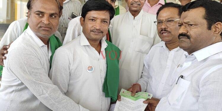 ಮೆಗಾ ಟೆಕ್ಸಟೈಲ್ ಪಾರ್ಕ್ ಹಾಗೂ ನವಲಿ ಆಣೆಕಟ್ಟು ನಿರ್ಮಾಣ ಮಾಡಲು ಒತ್ತಾಯ: