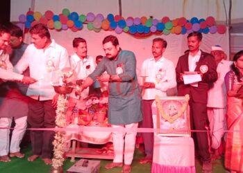 ವಿದ್ಯಾರ್ಥಿಗಳಿಗೆ ಭವ್ಯ ಸಂಸ್ಕೃತಿ, ದೇಶಪ್ರೇಮ ಬೆಳೆಸುವಲ್ಲಿ ನಮ್ಮ ಕನ್ನಡ ಮಾಧ್ಯಮ ಶಾಲೆಯ ಸೇವೆ ಅನನ್ಯ..