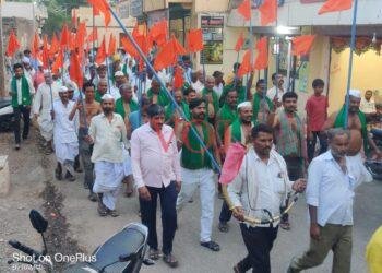 ಗುತ್ತಿ ಬಸವಣ್ಣ ಹೋರಾಟ ಸಮಿತಿಯಿಂದ ಅರೇಬೆತ್ತಲೆ ಮೆರವಣಿಗೆ: