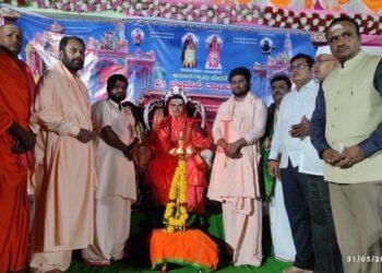 ಭಕ್ತರು ದೇವರ ಗುಣಗಳನ್ನು ಅಳವಡಿಸಿಕೊಂಡಾಗ ಬದುಕು ಸುಂದರ: