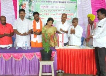 ಪ್ರಕೃತಿಯೊಂದಿಗೆ ನಮ್ಮೆಲ್ಲರ ಜೀವನ ಅಂಟಿಕೊಂಡಿದೆ-ಗಂಗಾಧರಯ್ಯ ಸ್ವಾಮಿ: