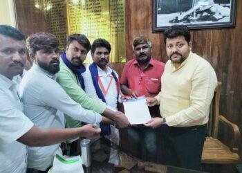 ಅಭಿವೃದ್ಧಿಗೆ ಮಾರಕವಾಗುತ್ತಿದೆ ಅಧಿಕಾರಿಗಳ ವರ್ಗಾವಣೆ ದಂಧೆ: