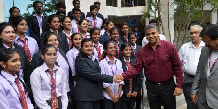 ಶೈಕ್ಷಣಿಕವಾಗಿ ಸಾಧನೆ ಮಾಡಿದ ಡಾನ್ಬಾಸ್ಕೋ ವಿದ್ಯಾರ್ಥಿಗಳು; ಶುಭ ಹಾರೈಸಿದ ರಾಘವ್ ಬೈಲಪ್ಪ..