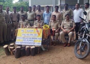 ಕುಖ್ಯಾತ ಶ್ರೀಗಂಧದ ಮರಗಳ್ಳರ ಬಂಧನ: