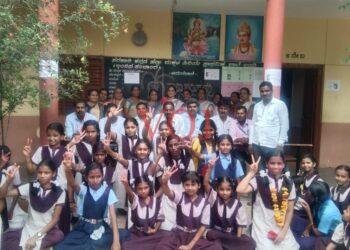 ಶಾಲಾ ಸಂಸತ್ತು ಚುನಾವಣೆ.. ಮಕ್ಕಳಲ್ಲಿ ಚುನಾವಣೆ ಅರಿವು : ಶ್ರೀಧರ್ ಹಿಪ್ಪರಗಿ..