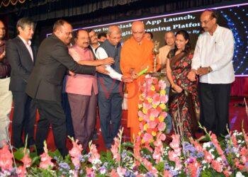 ಒಡೆದು ಹೋಗಿರುವ ಮನಗಳನ್ನು ಒಗ್ಗೂಡಿಸುವ ಆ್ಯಪ್ ಗಳ ಅಗತ್ಯತೆ ಹೆಚ್ಚಾಗಿದೆ: ಡಾ.ನಿರ್ಮಲಾನಂದನಾಥ ಮಹಾಸ್ವಾಮೀಜಿ..