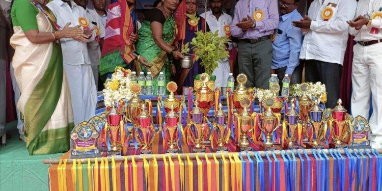 ಹಲಕಾವಟಗಿಯಲ್ಲಿ ಅರ್ಥಪೂರ್ಣವಾಗಿ ನಡೆದ ನಾಗರಹಾಳ CRC ಮಟ್ಟದ ಕ್ರೀಡಾಕೂಟ: