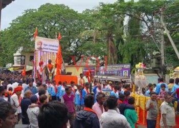 ವಿವಿಧ ಮಹಾನ್ ನಾಯಕರ ಮೂರ್ತಿ ಮೆರವಣಿಗೆ- ಶಾಸಕ ಯತ್ನಾಳ ಚಾಲನೆ: