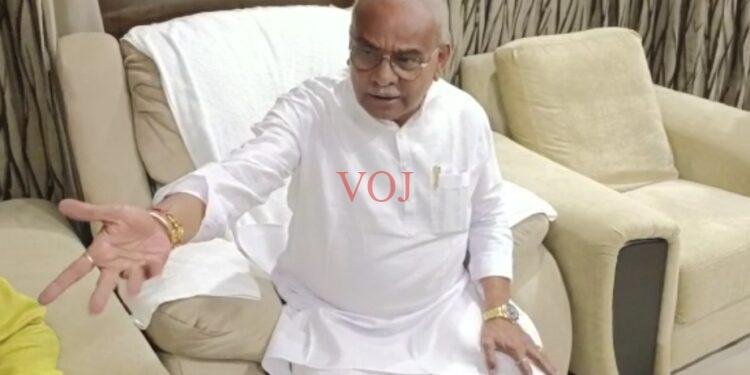 ಸಚಿವ ಉಮೇಶ ಕತ್ತಿ ಶ್ರೀಗಳ ಪರ ಬ್ಯಾಟಿಂಗ್..!