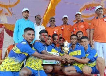 ವಾಲಿಬಾಲ್ ಪಂದ್ಯಾವಳಿಯಲ್ಲಿ ತಾಲೂಕಿಗೆ ಪ್ರಥಮ ಸ್ಥಾನ ಪಡೆದ ಮಣ್ಣೂರ ಸರಕಾರಿ ಪ್ರೌಢಶಾಲೆಯ ವಿದ್ಯಾರ್ಥಿಗಳು..