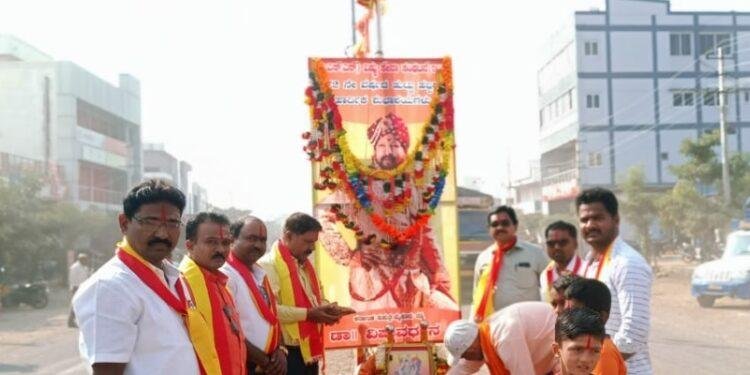 ಲಿಂಬೆ ನಾಡಿನಲ್ಲಿ ಕನ್ನಡ ರಾಜ್ಯೋತ್ಸವ ಆಚರಿಸಿದ ವಿಎಸ್ಎಸ್ ಸೇನೆ ಸಂಘಟನೆ..