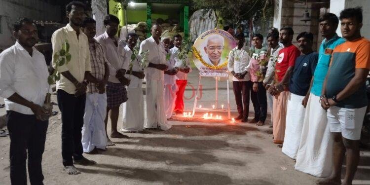 ಭಕ್ತರಿಗೆ 82 ಸಸಿಗಳನ್ನು ನೀಡಿ ಶತಮಾನದ ಸಂತನಿಗೆ ಶ್ರದ್ದಾಂಜಲಿ: