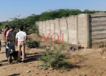 ತಲೆ ಮೇಲೆ ಕಲ್ಲು ಎತ್ತಿ ಹಾಕಿ ವ್ಯಕ್ತಿಯ‌ ಬರ್ಬರ ಹತ್ಯೆ..!