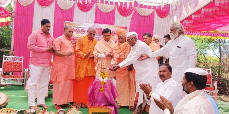 ” ಯೋಗ” ಆರೋಗ್ಯಕ್ಕೆ‌ ಮನೆಯ ಔಷಧಿ : ಶಾಸಕ ಎಂ ವೈ ಪಾಟೀಲ