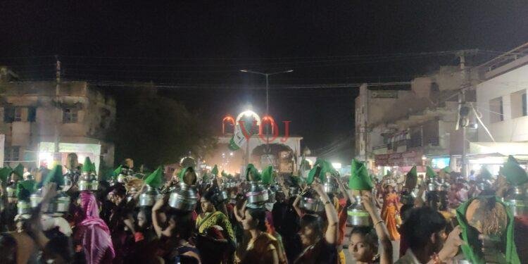 ಜೆಡಿಎಸ್ ಪಂಚರತ್ನಯಾತ್ರೆಯಲ್ಲಿ ಕುಂಭಹೊತ್ತ ಮಹಿಳೆಯರು..