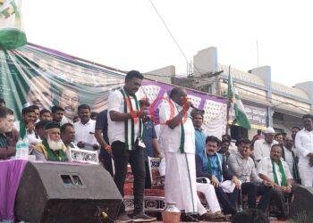 ರಾಜ್ಯವನ್ನು ಲೂಟಿ ಮಾಡುವವರ ಕೈಗೆ ಅಧಿಕಾರ ಕೊಡಬೇಡಿ- ಮಾಜಿ ಸಿ.ಎಂ. ಕುಮಾರಸ್ವಾಮಿ: