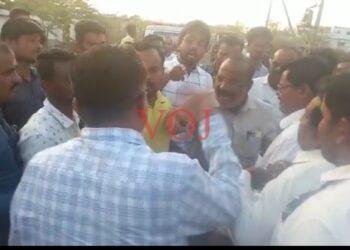 ಸರ್ಕಾರಿ ಜಾಗ ಸರ್ವೆ ಮಾಡಲು ಹೋದ ಅಧಿಕಾರಿಗಳ ಮೇಲೆ ಬಿಜೆಪಿ ಮುಖಂಡನ ದರ್ಪ..!