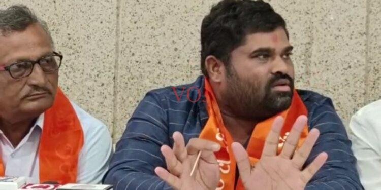 ಚನ್ನಮ್ಮನ ಮೂರ್ತಿ ಖರ್ಚು ವೆಚ್ಚ ಸಮಾಜದ ಹೊಣೆ..!